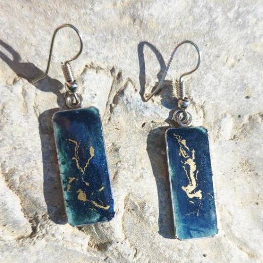 Art Nouveau Rektangulære Hængende Øreringe | Blå, Grøn og Bronze for engroshandel hos Maroussia Bijou