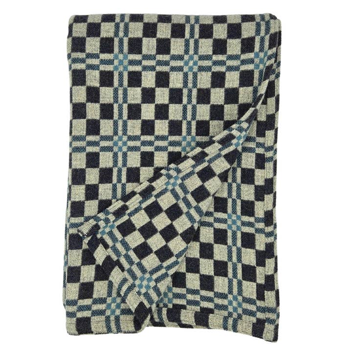 Melin Tregwynt - Wholesale Throw Blanket - Hen Llys Throws and Blankets