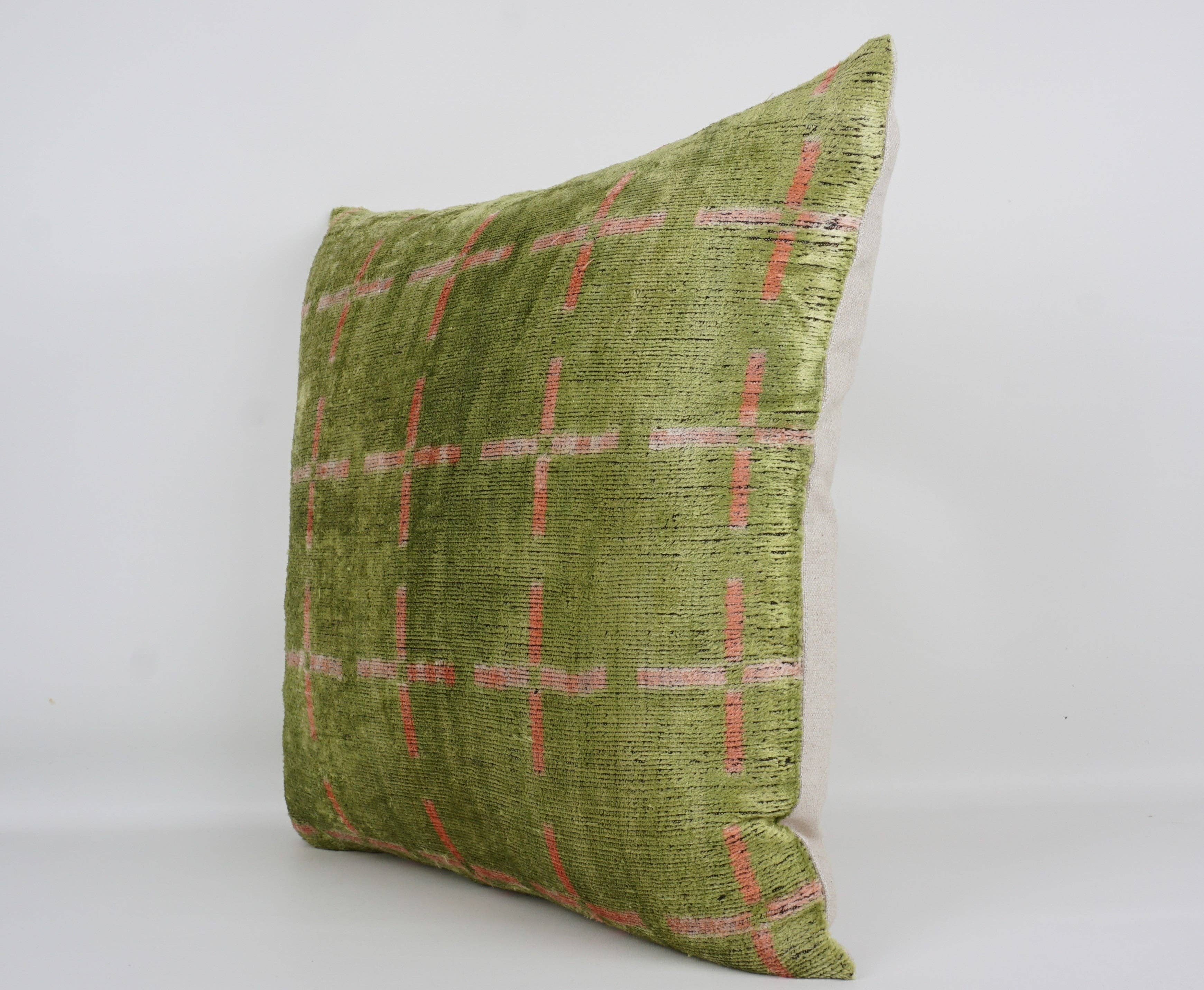 MD Home - Wholesale Throw Pillow Cover - GREEN/PINK- IKAT SILK/VELVET PILLOWCASE 20"x20"1