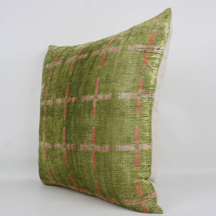 MD Home - Wholesale Throw Pillow Cover - GREEN/PINK- IKAT SILK/VELVET PILLOWCASE 20"x20"1