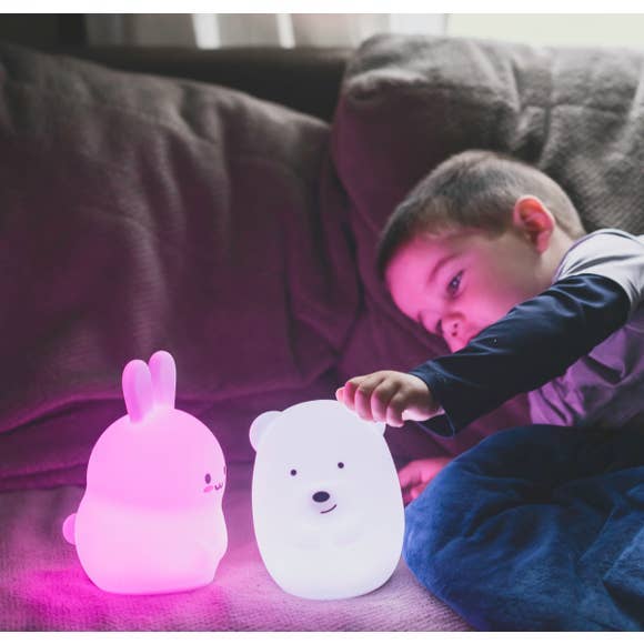 Lumieworld - Wholesale Night Light - Kids & Baby - Lumipets® LED Bear Night Light with Remote3