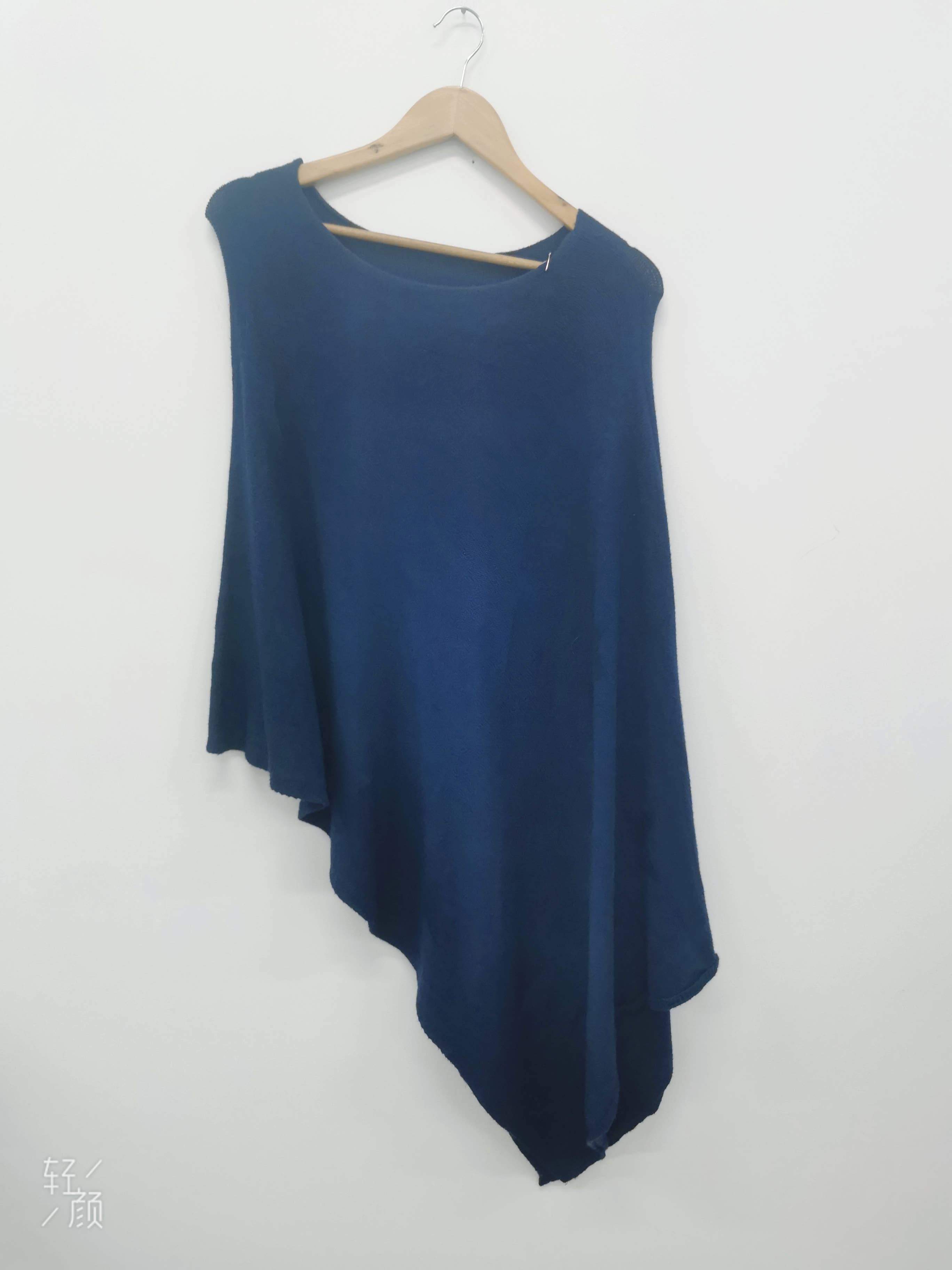 ORNELLA PARIS - Wholesale Poncho - Women's - LEL-P0076 'star' poncho23