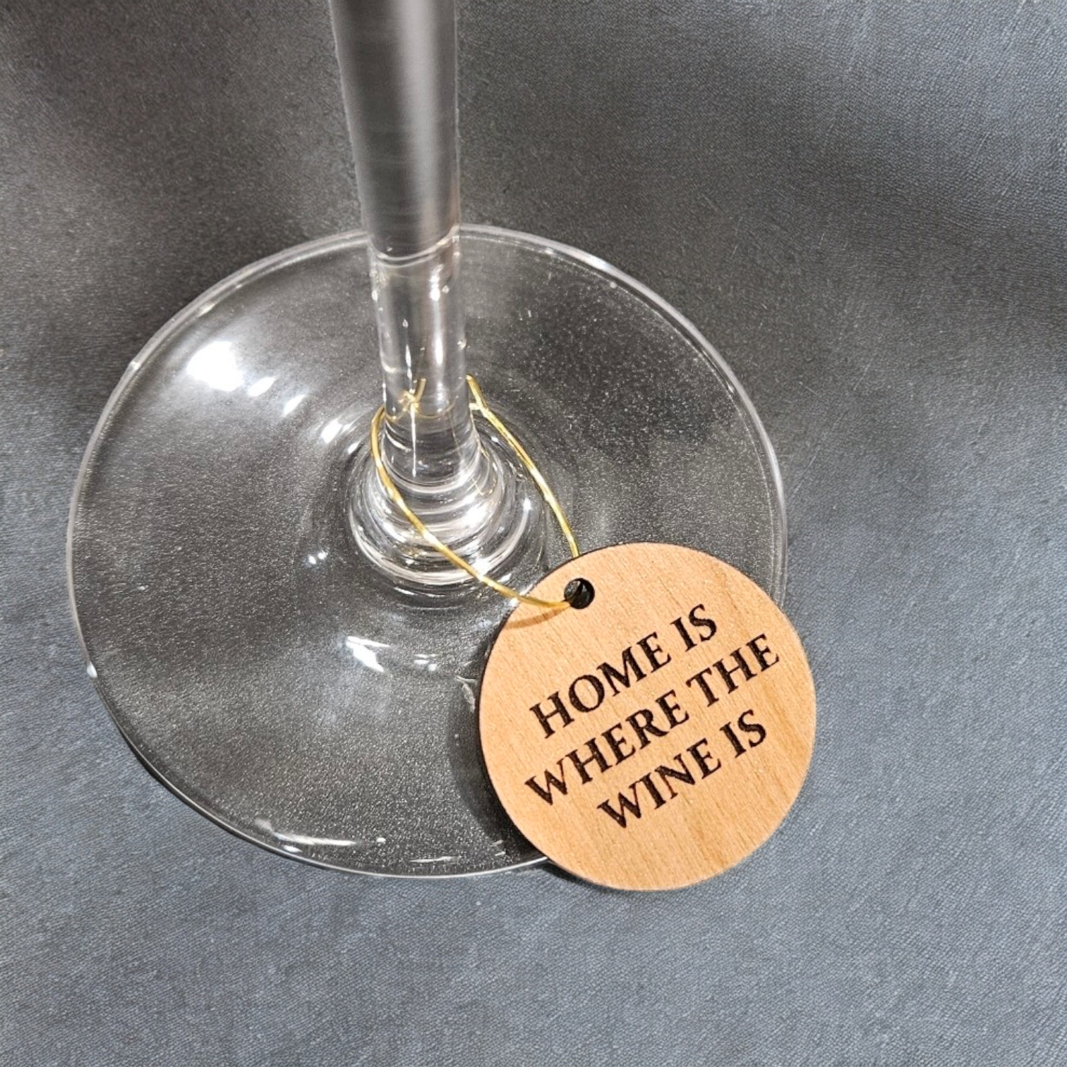 Lou Golden Designs – Großhandel Wein-Charm – Keep Calm Weinanhänger4