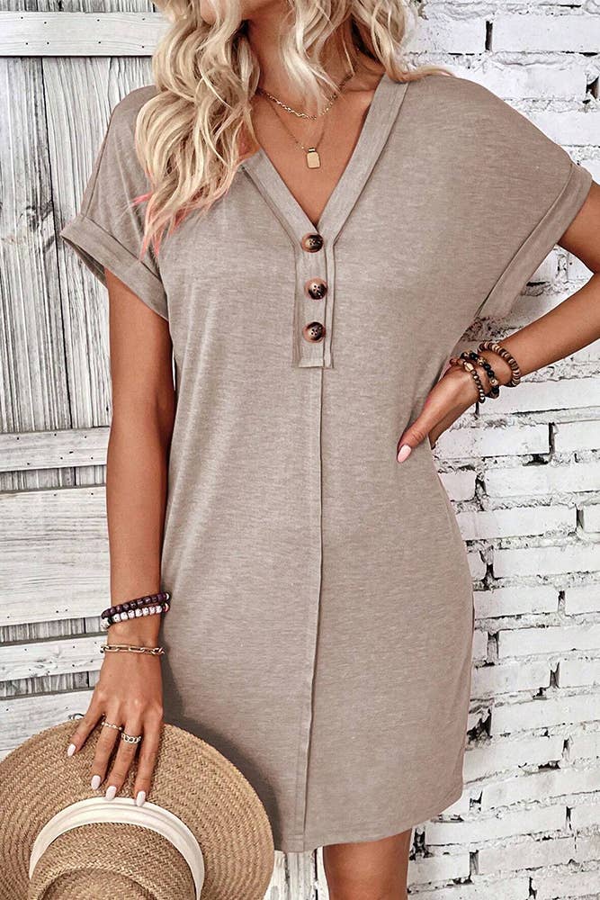 UNISHE - Wholesale Dress – Women's - Plain V Neck Buttoned Exposed Seam T-Shirt Dress AXR09518