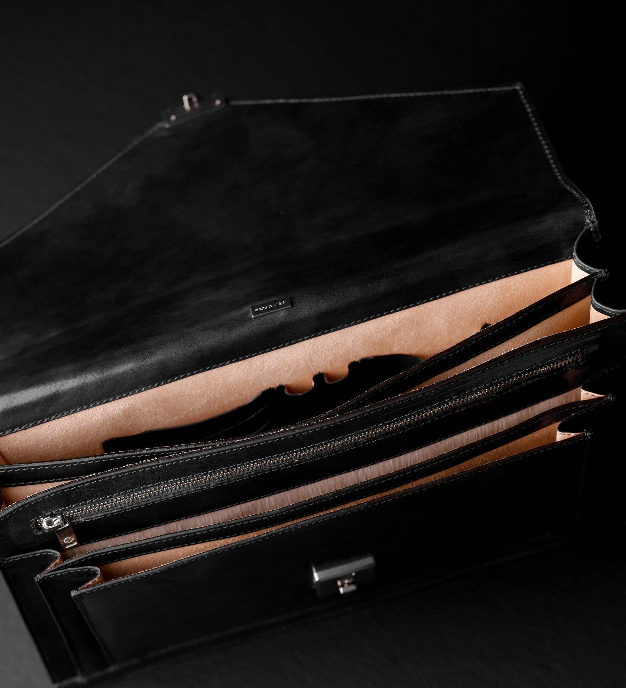 Time Resistance – Großhandel Aktentasche – Unisex – Klassische Design-Lederaktentasche - Der Magus16