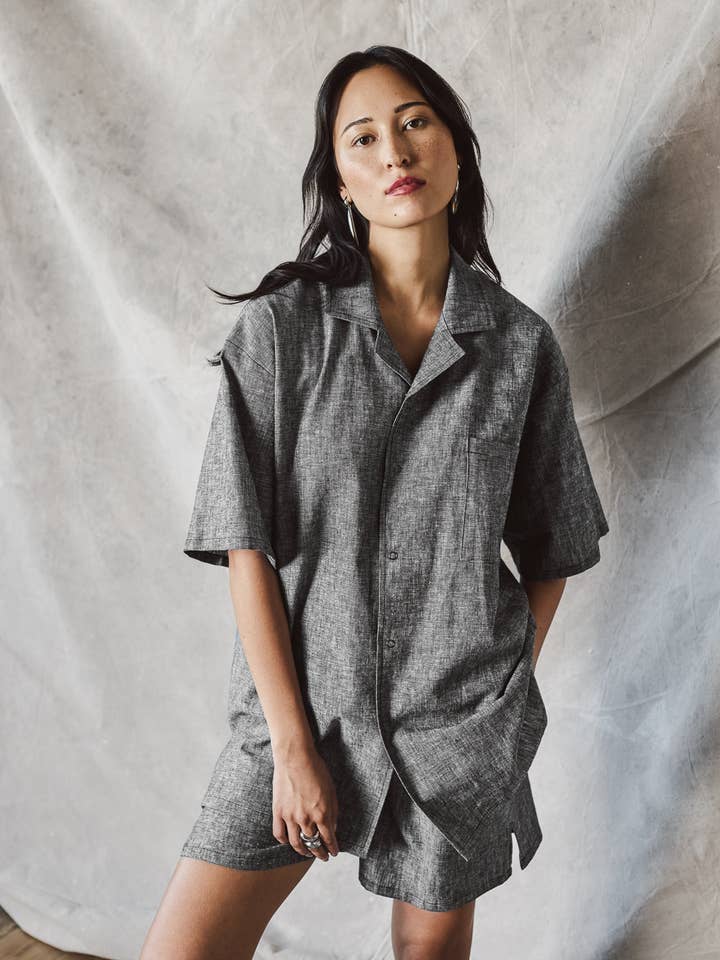 Shirt met slanke campkraag - Static voor wholesale door Devlyn van Loon