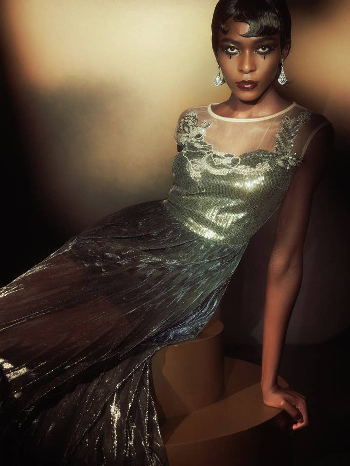 Black Silver The Story of an Awakening Sequins Pleating Flapper Dress for wholesale on Faire