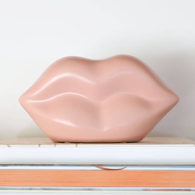 7"L Rosa Keramisk Läpp för wholesale av Flora Bunda Inc