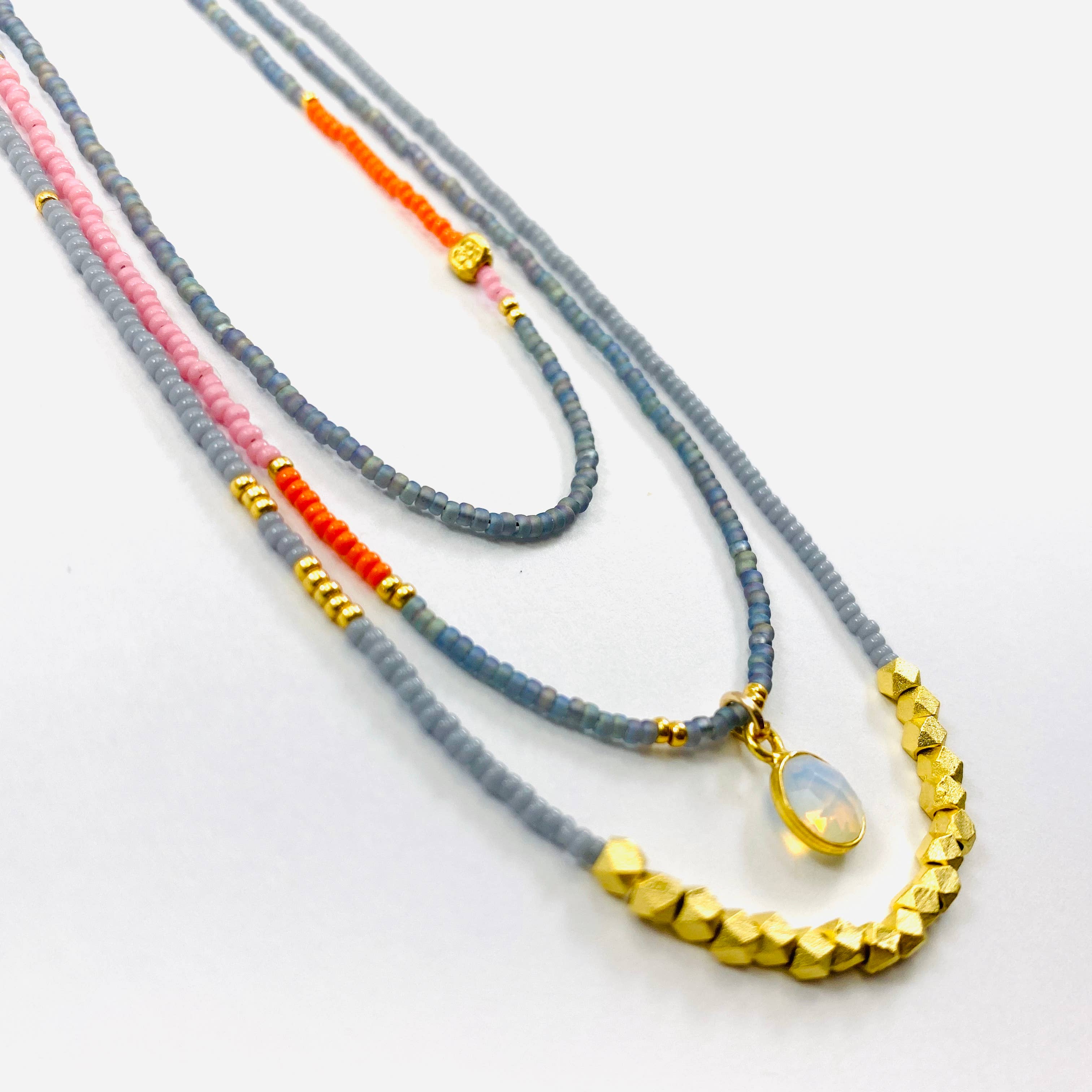 Sarah Crawford Handcrafted - Wholesale Jewelry Set - Grays Triple Beaded Necklace Set - Dotted Gold Nugget3