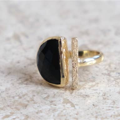 Atelier Leblanc – wholesale Single stone/solitaire ring – Half-moon Black Onyx Ring1
