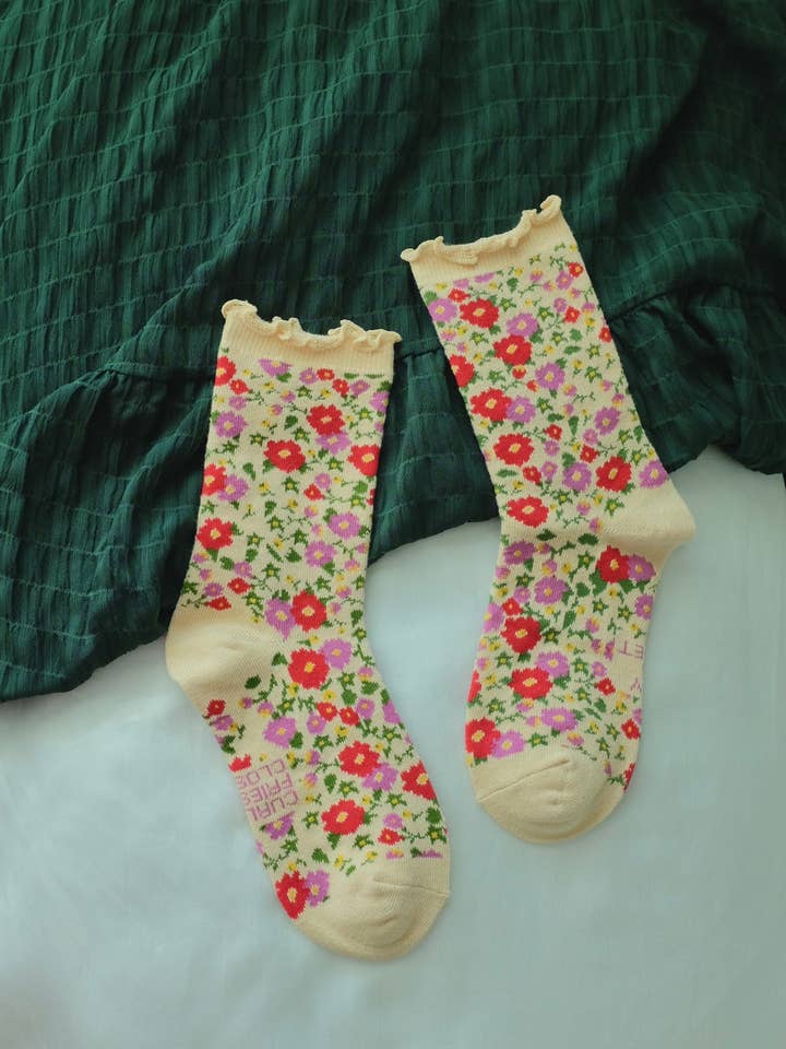 Vineyard Flowers for wholesale by Curly Fries Closet