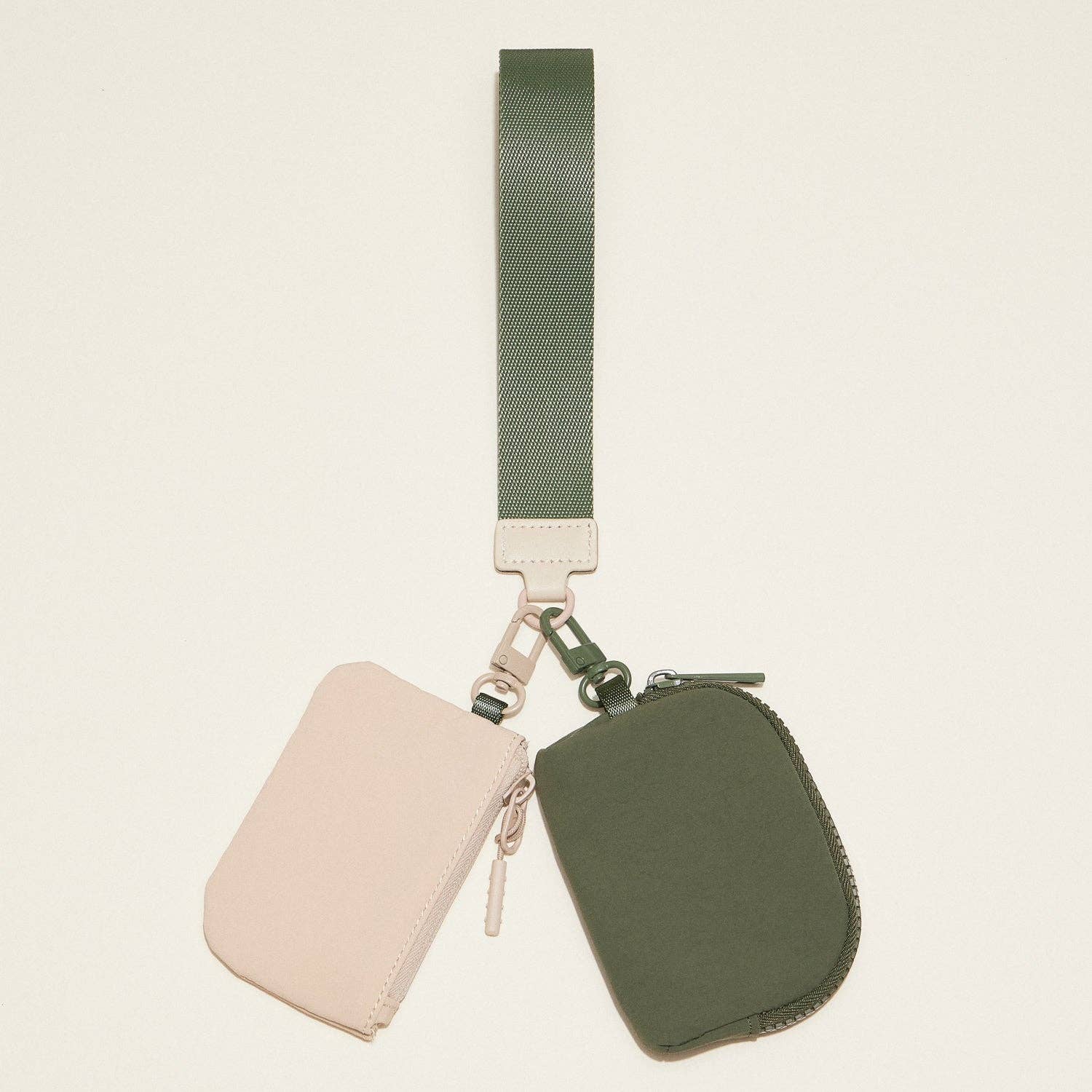 Lilla Haven - Wholesale Wristlet - Dual Color Coin Purse Key Chain Wristlet5