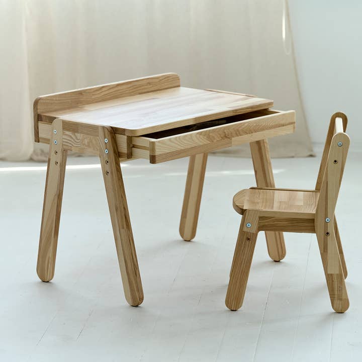 ODEAS - Wholesale Stoel - Kinderen - Kinderschrijfset met bureau en stoel van essenhout3