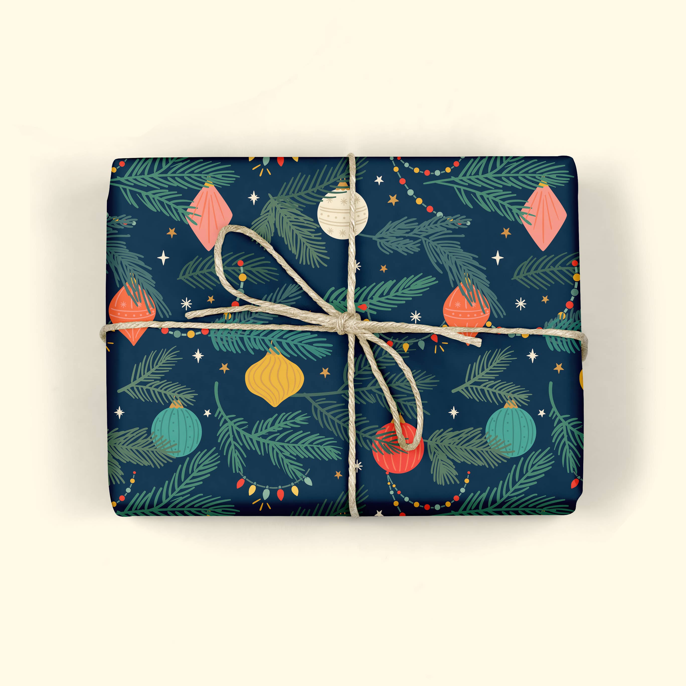 MELLOWWORKS – Großhandel Geschenkpapier in Bögen – Fröhliche Lichter Weihnachtsbaum Geschenkpapierbogen1