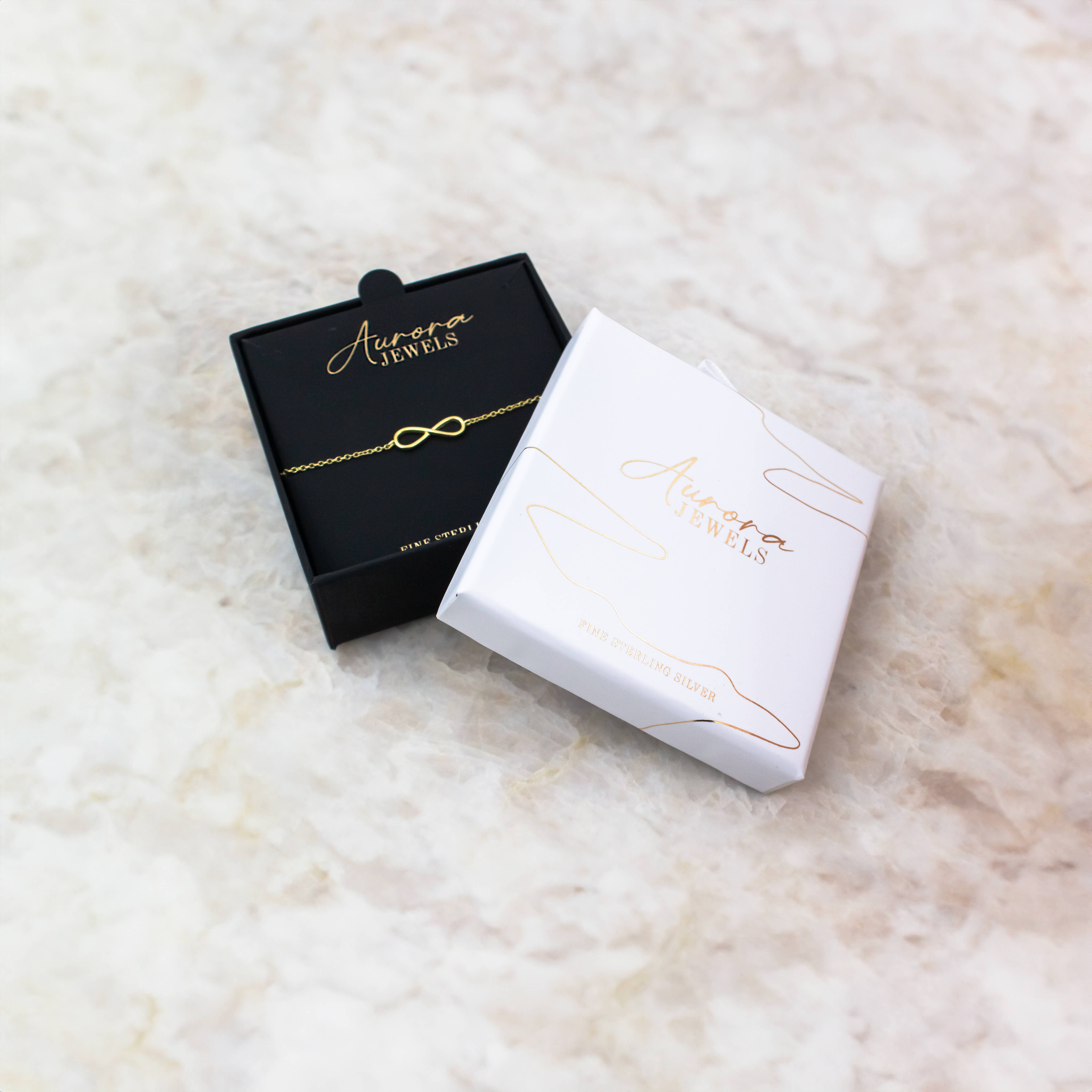 Aurora Jewels – wholesale Link & chain bracelet – Dainty Pearl Chain Bracelet5