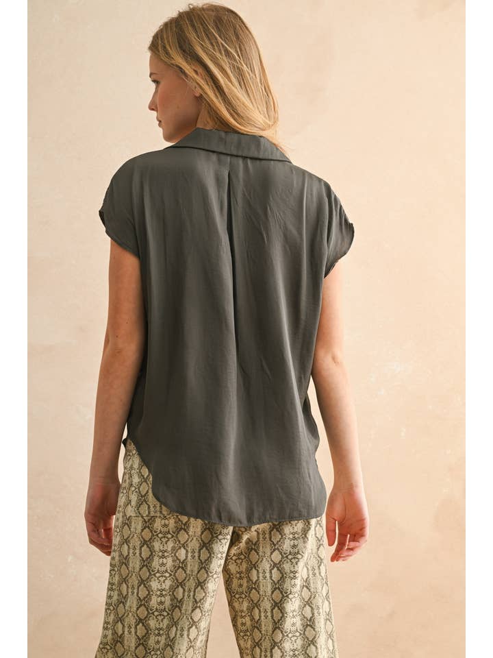 MIOU MUSE – Großhandel Hemd mit Button-down-Kragen – Damen – MMT1194 KNOPF-DOWN-HEMD MIT KAPPENÄRMELN2