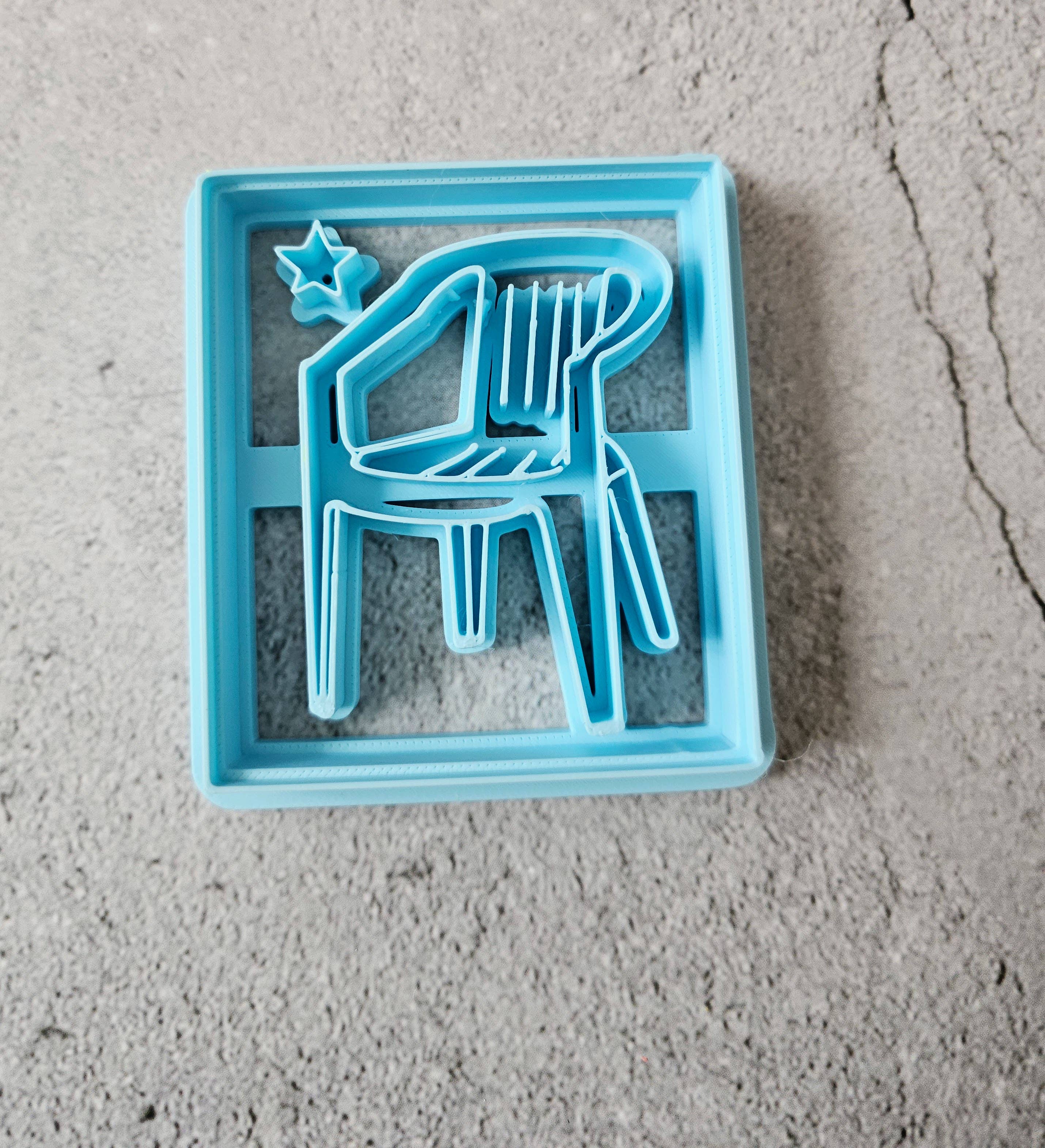 Carambola Desings - Venta al por mayor Cortapastas - Silla Bad Bunny - Serie Puerto Rico1