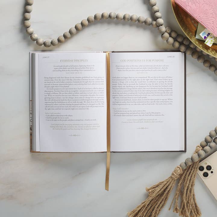 Christian Art Gifts - Wholesale Religion Book - Devotional 10 Minutes with God for Women Hardcover2