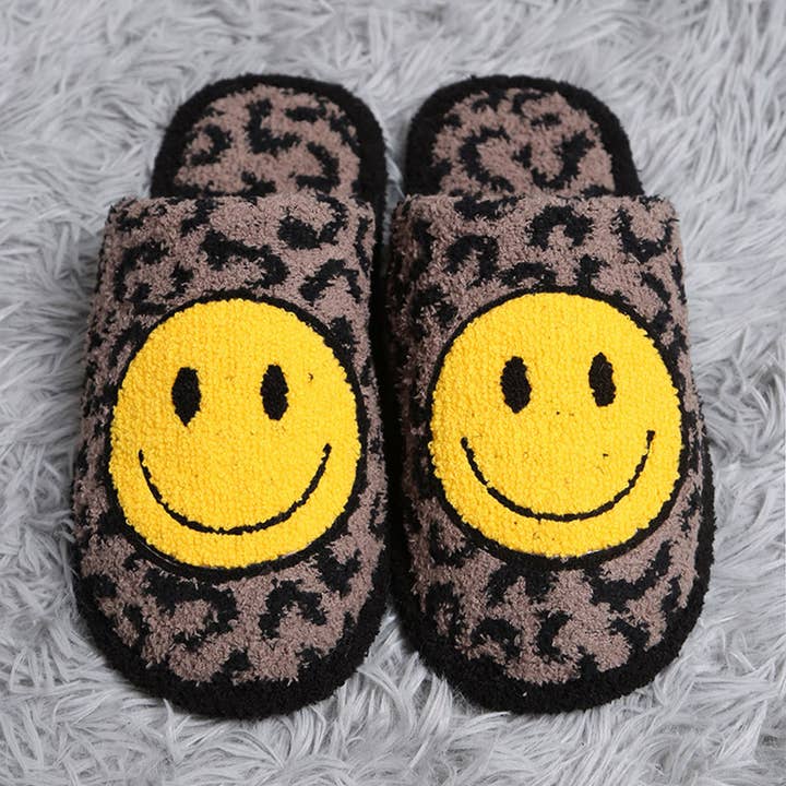 Fashion City - Wholesale Slippers – Women's - Leopard Happy Face Luxury Soft Slipper9