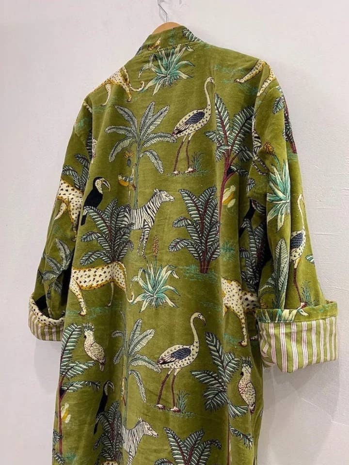 GYPSY STUDIO – wholesale Robe – Women's – Green Jungle Print Velvet Kimono Robes, Morning Tea Velvet