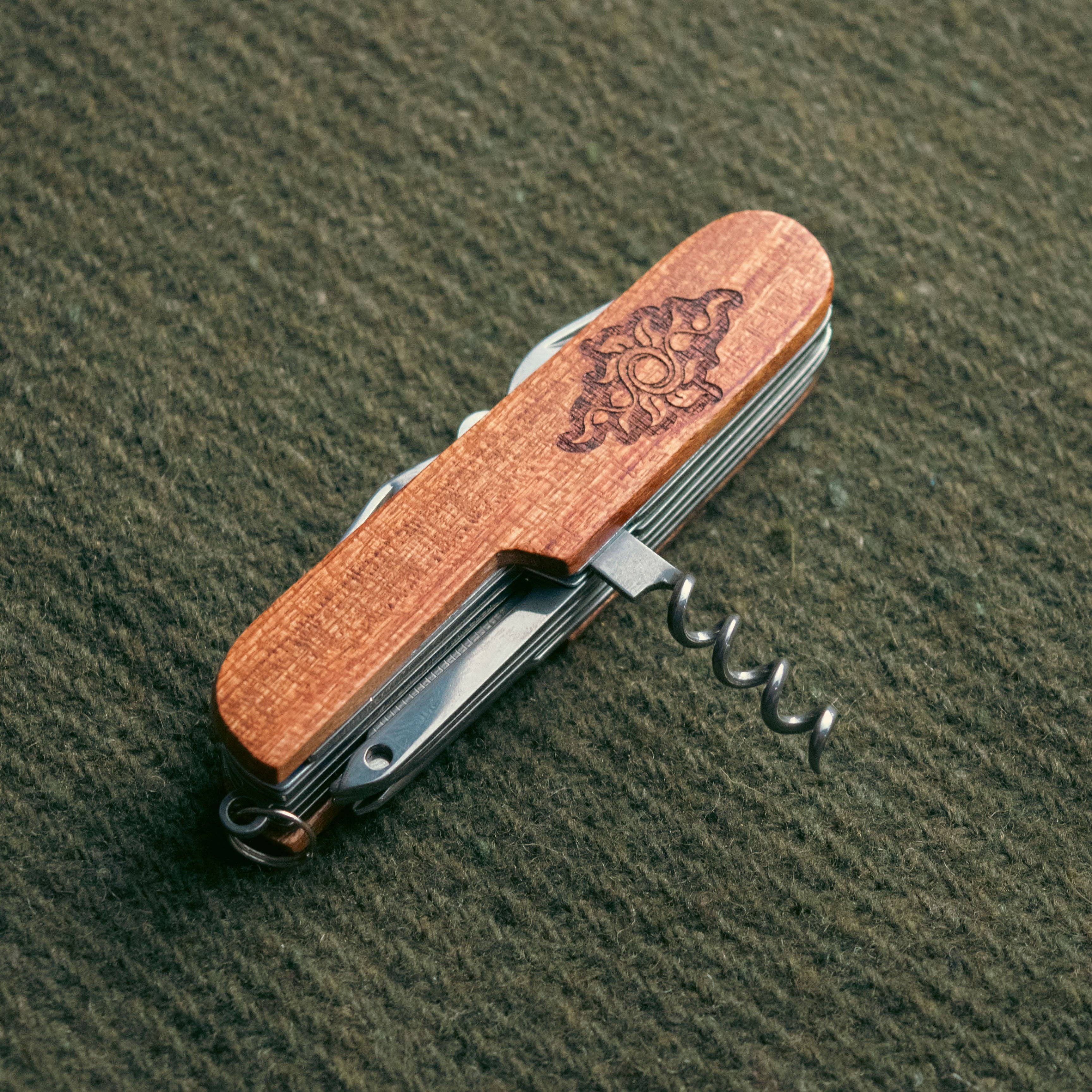 We Geek Together - Wholesale Pocket Knife/Holder - Nature's Pathway 11-in-1 Pocketknife5