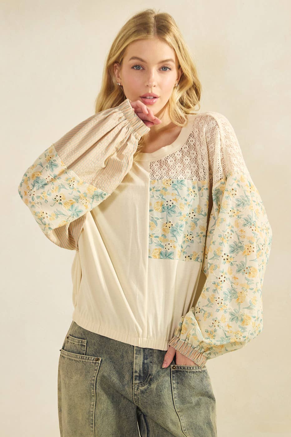 mittoshop - Wholesale Sweatshirt - Women's - FLORAL PRINT EYELET PATCHWORK BALLOON SLEEVE TOP9