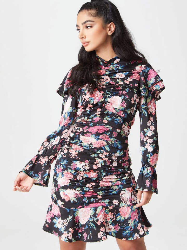 Ingrid Floral Centre Ruched Klänning för wholesale av Urban Bliss