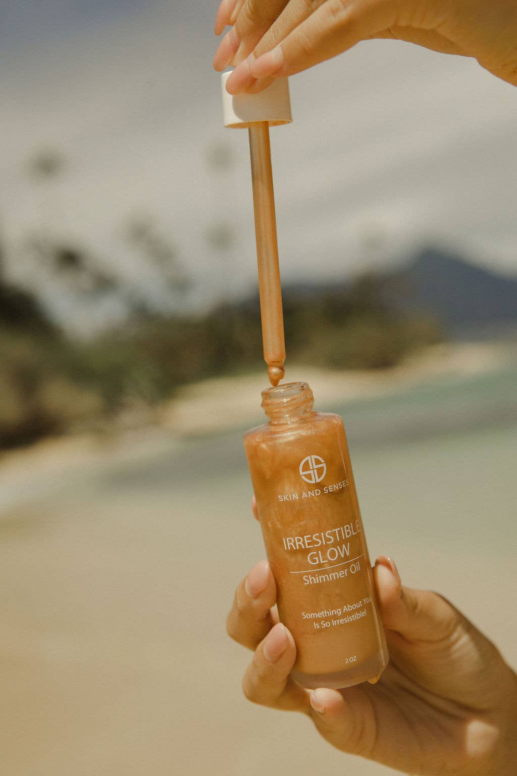 Skin And Senses - Wholesale Bath/Body Oil - Irresistible Glow Shimmer Oil4