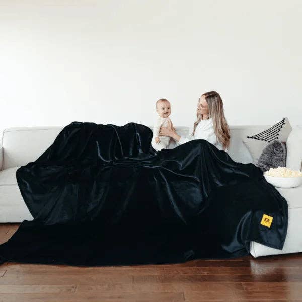 Big Blanket Co - Wholesale Throw Blanket - Original Stretch™ Blanket20