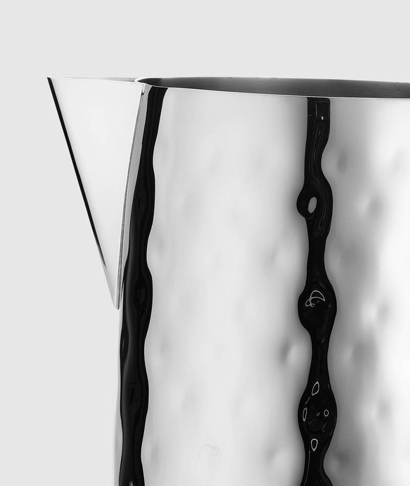 Mary Jurek Design Inc - Wholesale Kan - Sierra Pitcher met houten handvat4