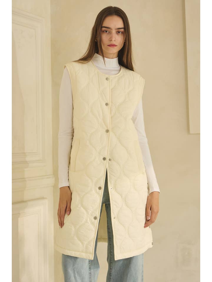 Oddi - Wholesale Outerwear Vest - Women's - Plus Quilted Vest Jacket - Front Snap Button Closure9