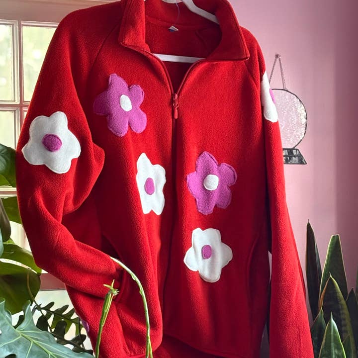 Daisy Fleece Sweater (XL) for wholesale by Sunstone Jewels