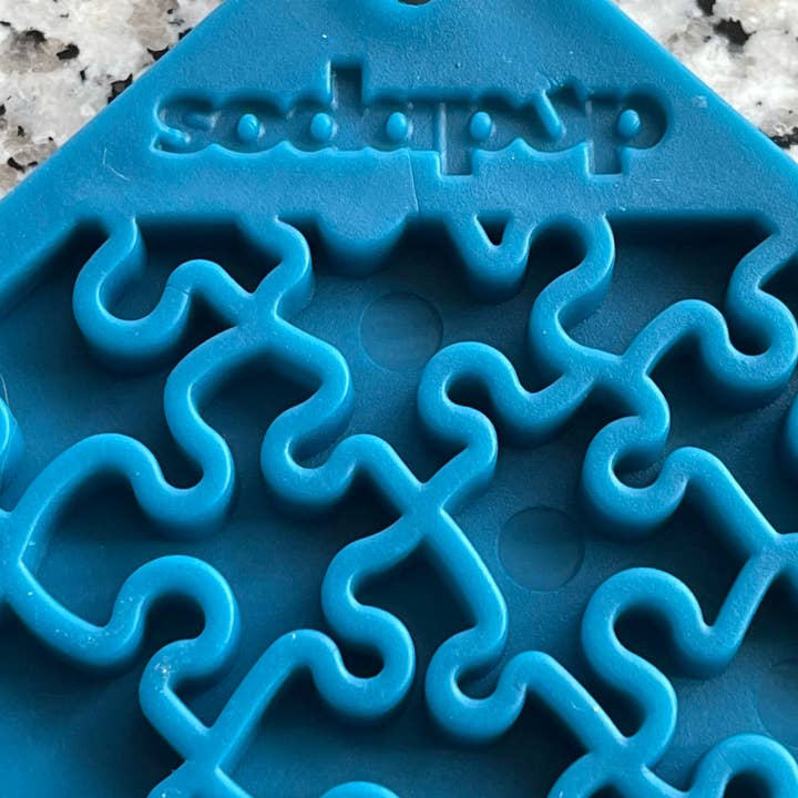 SodaPup Dog Toys – wholesale Pet food mat – Dog – Jigsaw Design Emat Enrichment Licking Mat6