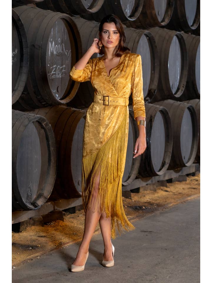 Catavino Mustard Dress Káhyra for wholesale on Faire