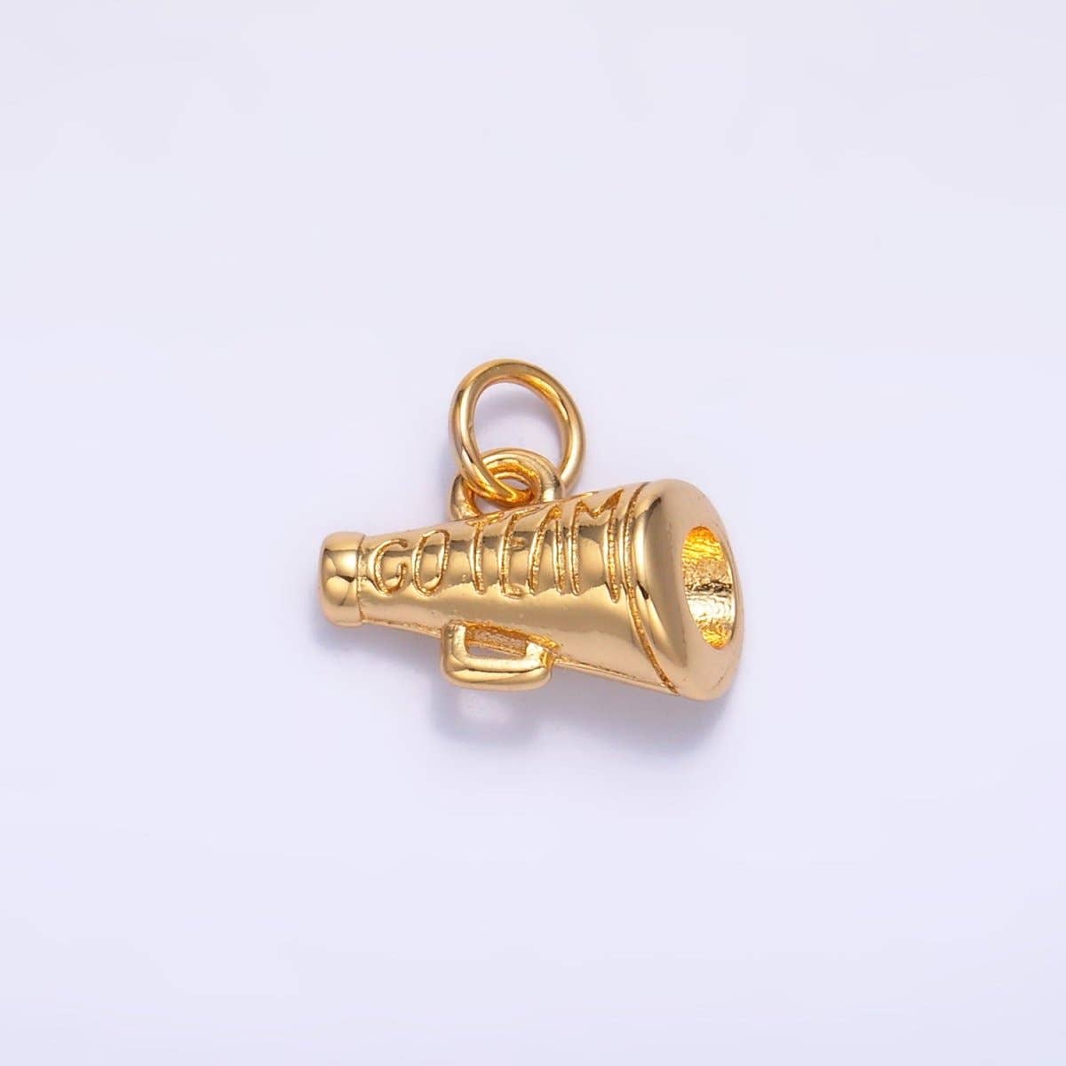 Aim Eternal – Engroshandel Vedhæng/charm – 24K Guld Fyldt "Go Team" Script Indgraveret Megafon 3D Multidimensionel Charm | W2320