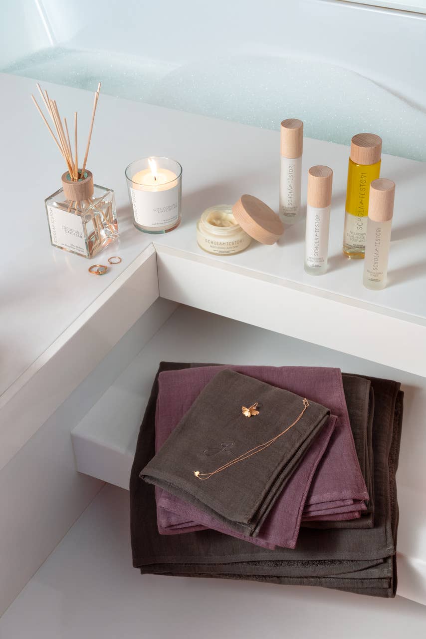 Schola Testori – wholesale Reed diffuser – Fragrance Diffuser Cocooning Daydream White Mulberry & Peony3