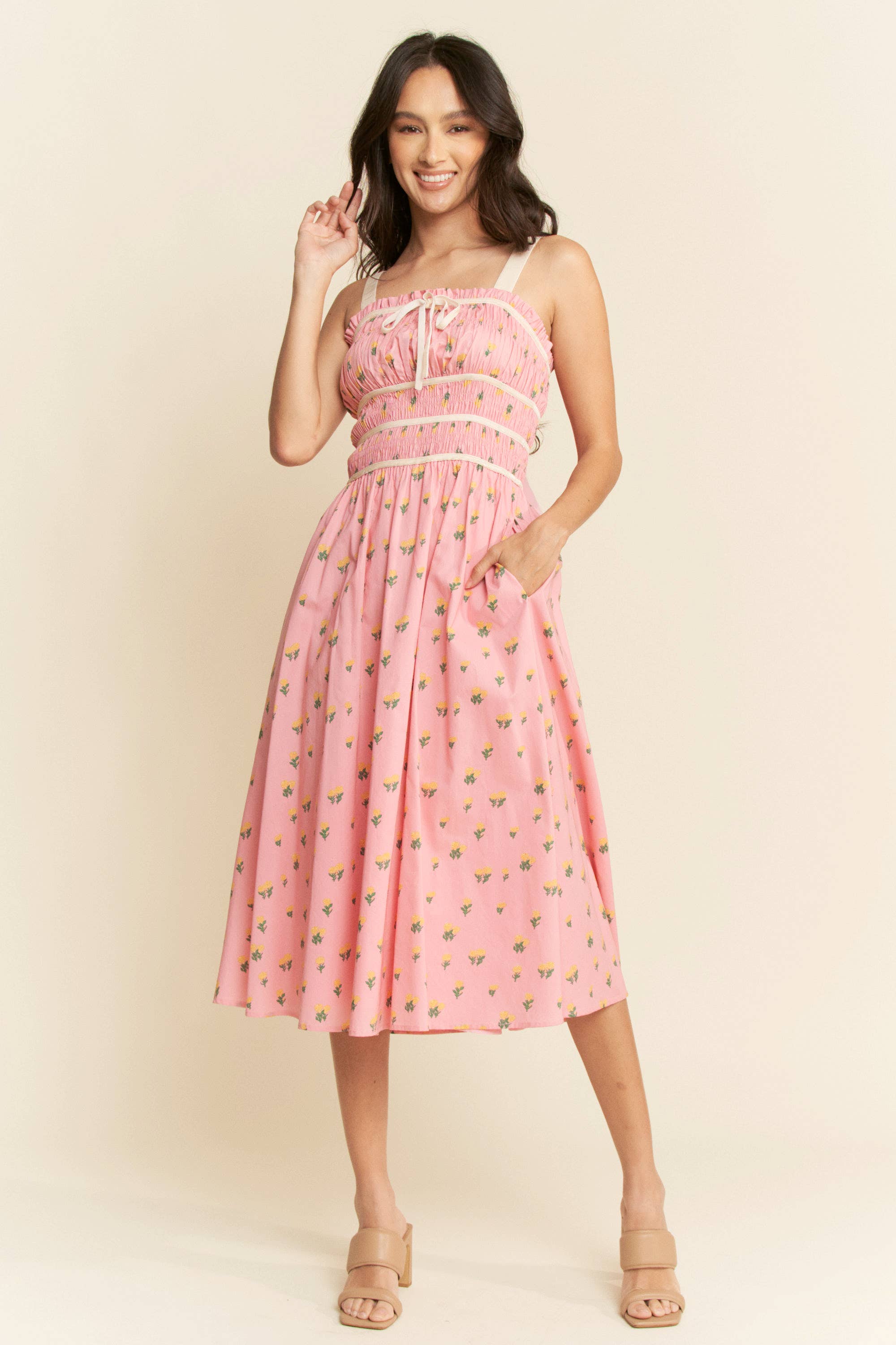 Davi & Dani - Vente Robe – femme - ROBE MIDI EN VELOURS À SMOCKING AVEC PLUS DE CONTRASTE7