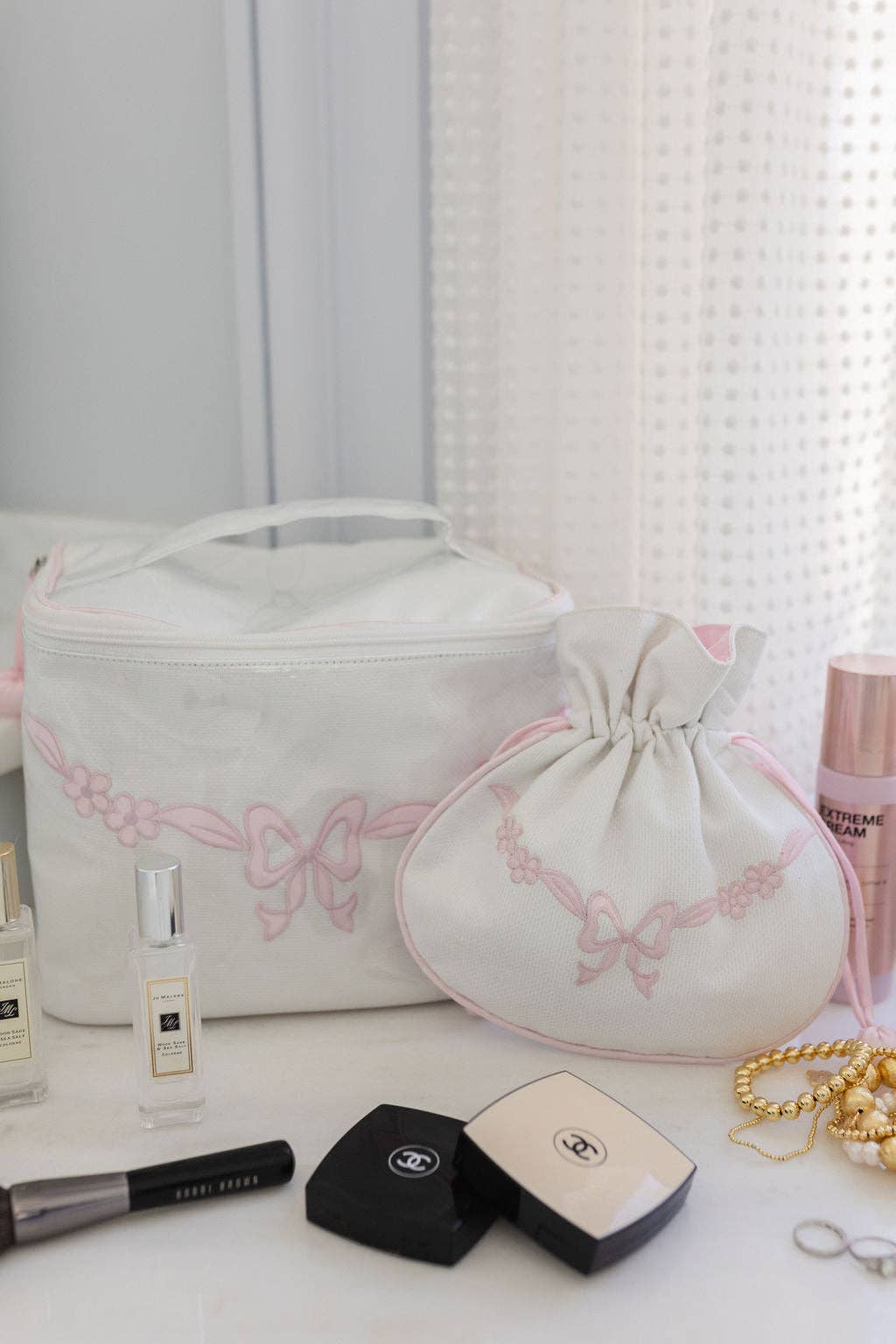 Lenora - Vendita all'ingrosso Portagioie/organizer per gioielli - POCHETTE PORTAGIOIELLI CON FIOCCO FLOREALE11