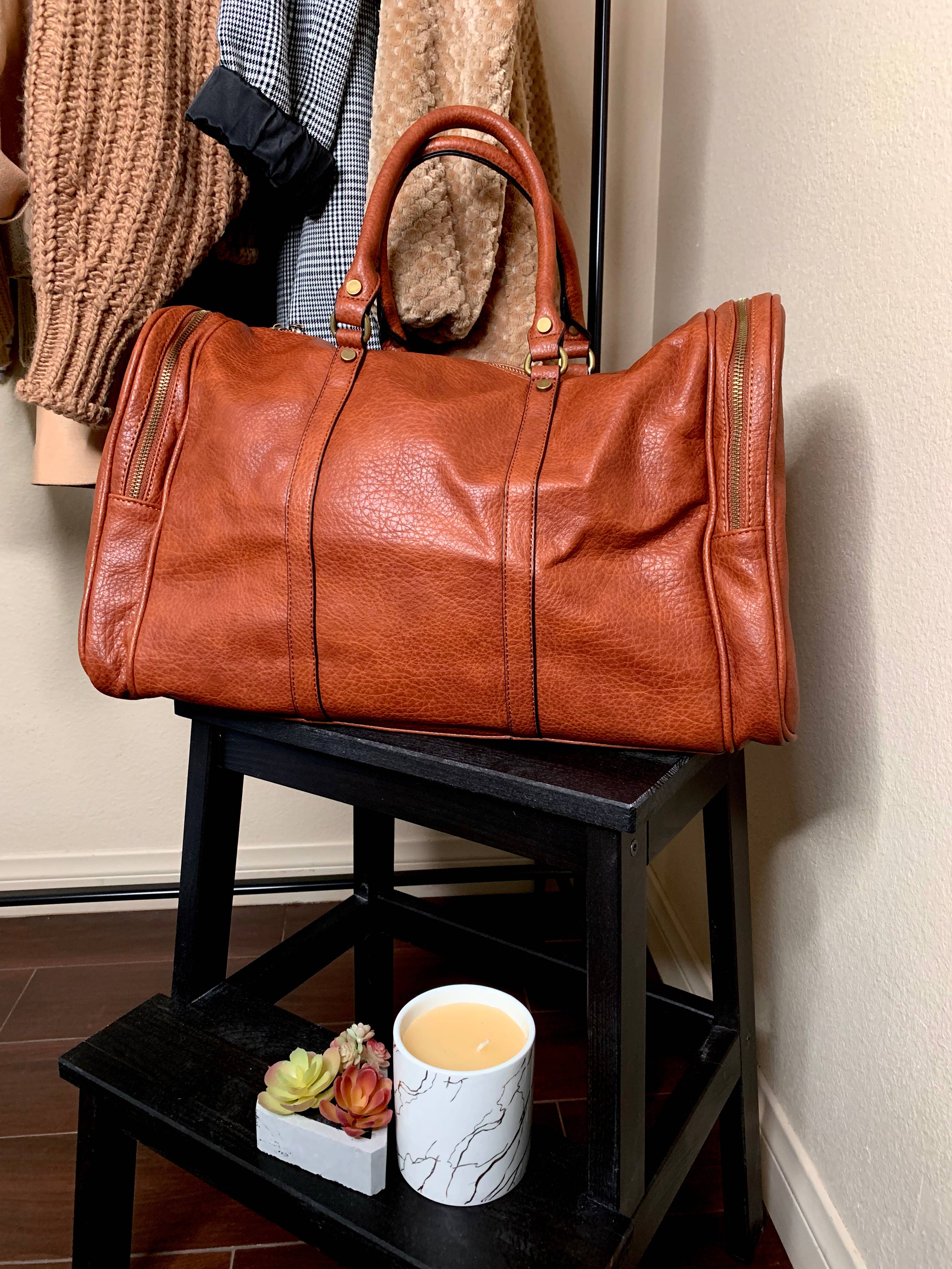 Stone M1943 Petra Weekender w/ Zip Side Pockets for wholesale on Faire2