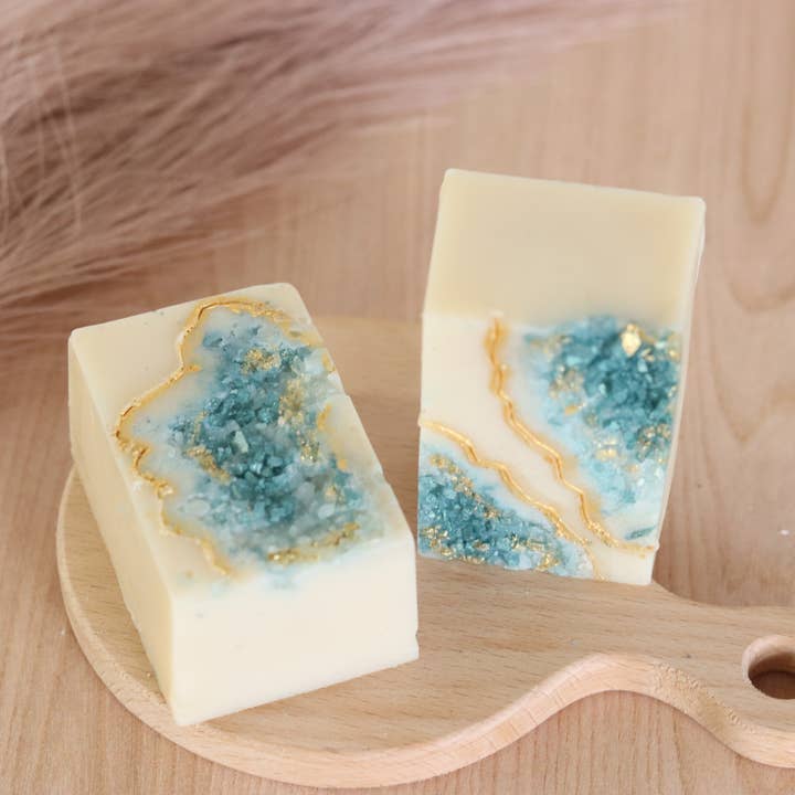 Sudsy Soap Works LLC - Wholesale Bar Soap - Emerald Artisan Soap2