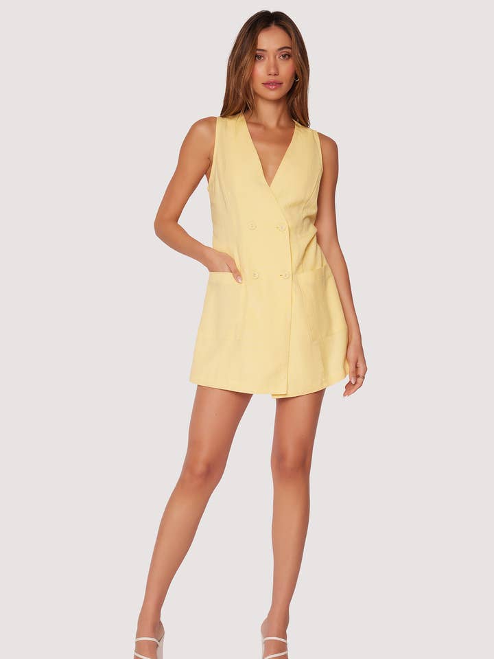 Barboteuse Siren Coast - Gilet Spring Solid avec poches en lin pour la vente par Lost + Wander