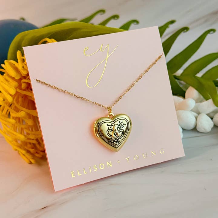 Ellison+Young - Wholesale Locket Necklace - Nostalgic Heart Initial Open Locket Necklace17