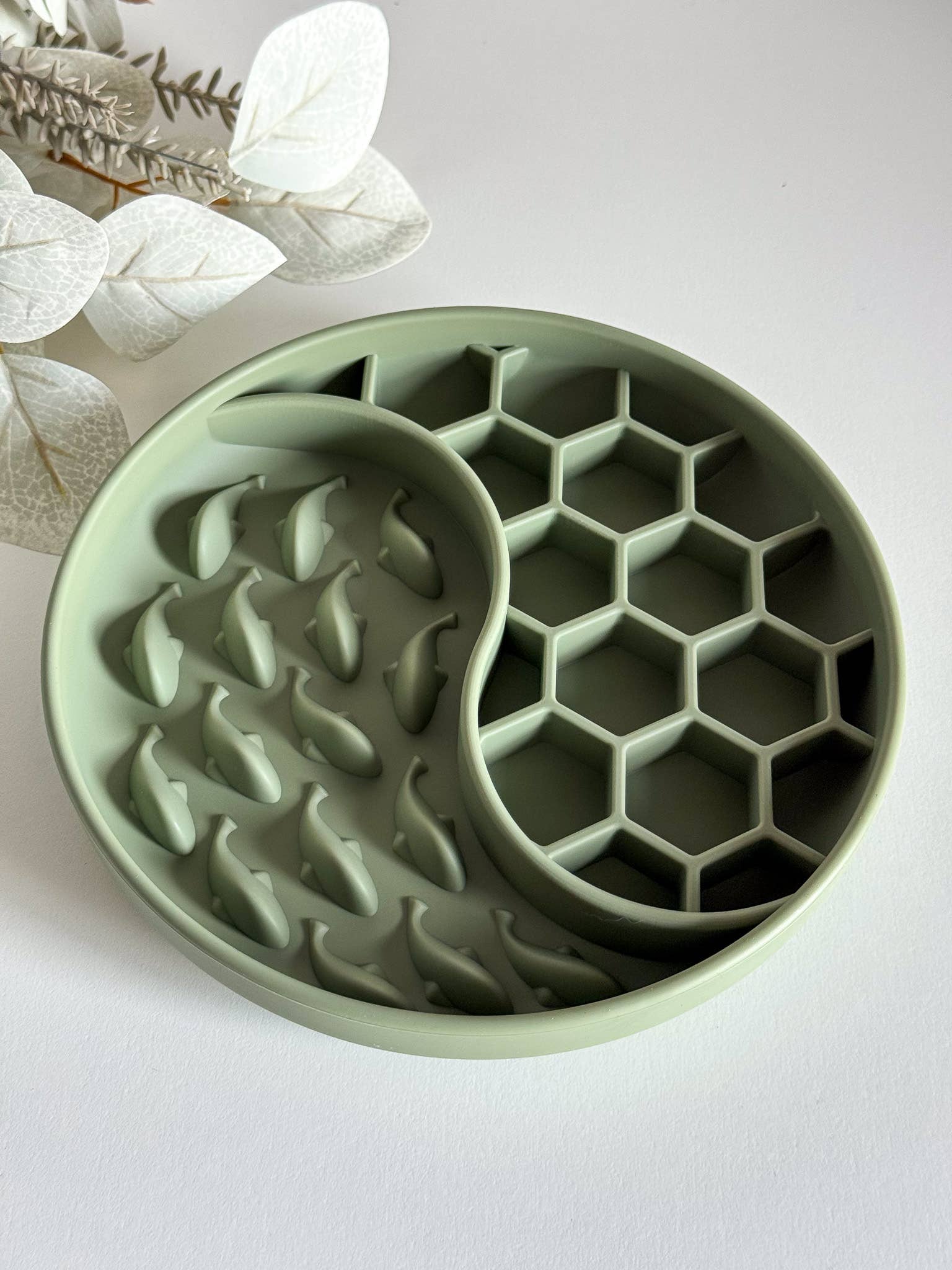 Doggotique - Wholesale Pet Food Mat - Dog - Lick Mat Yin&Yang for Dogs and Cats0