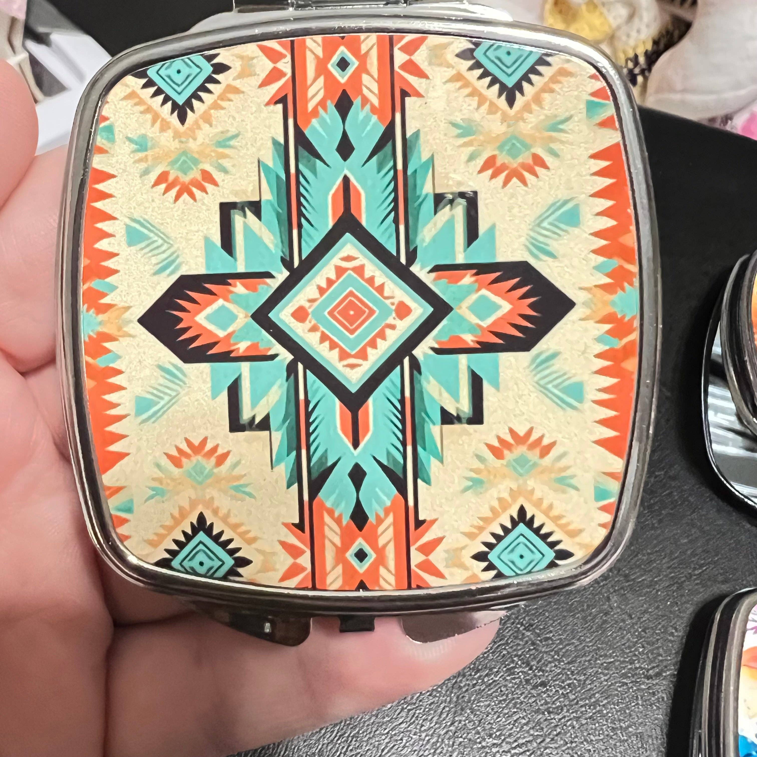 Cedar Hill Country Market - Wholesale Compact Mirror - Mirrored Compacts10