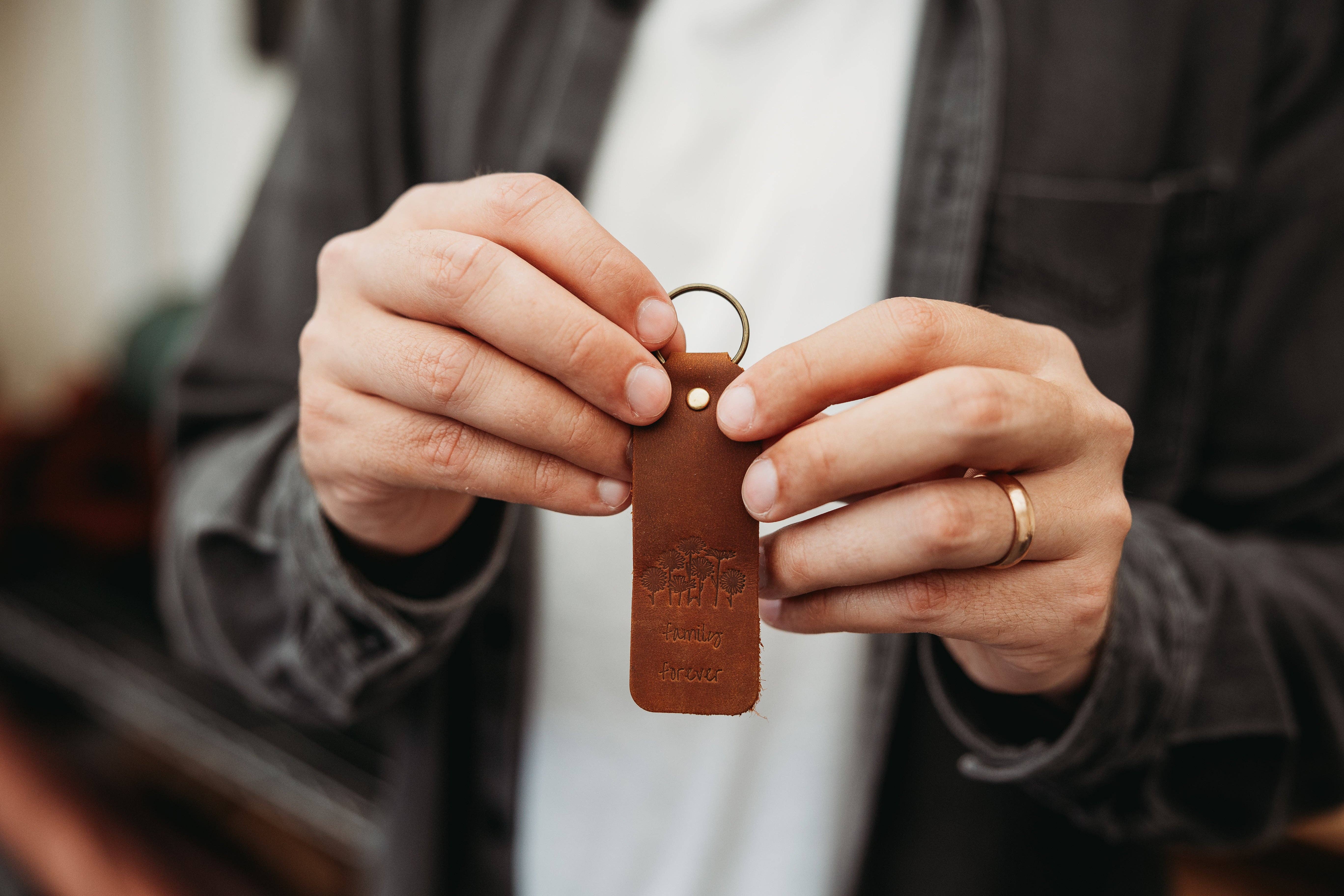 Lucas Ruth - Wholesale Keychain - Unisex - Floral Encouraging Leather Keyrings7