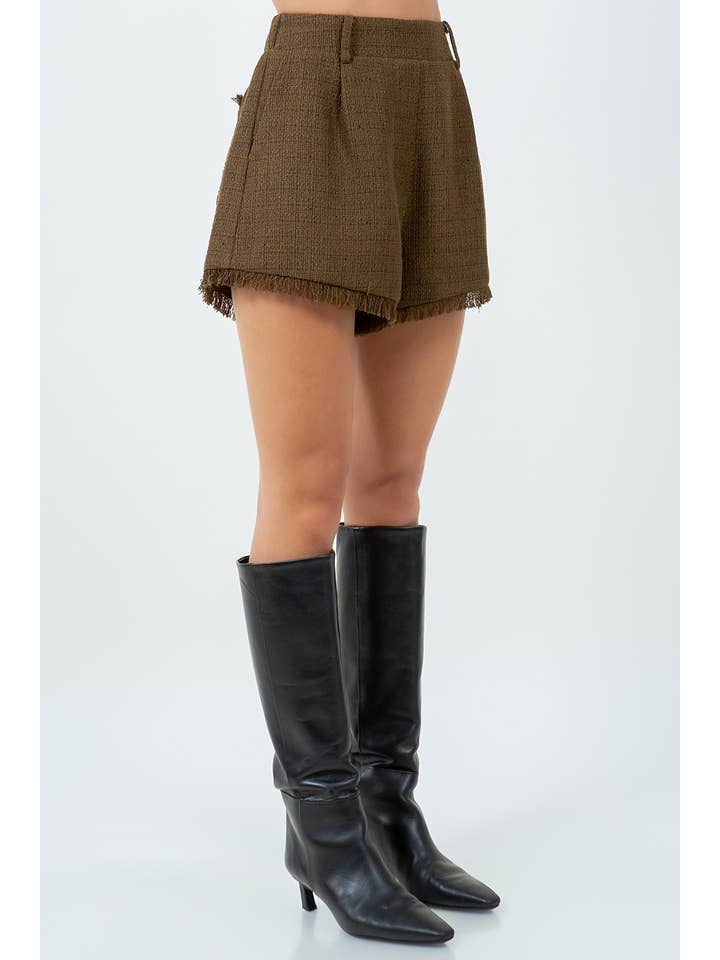 Olive SHORTS EM TWEED COM DETALHES FRAY EDGE - OLIVA para venda a revendedores na Faire2
