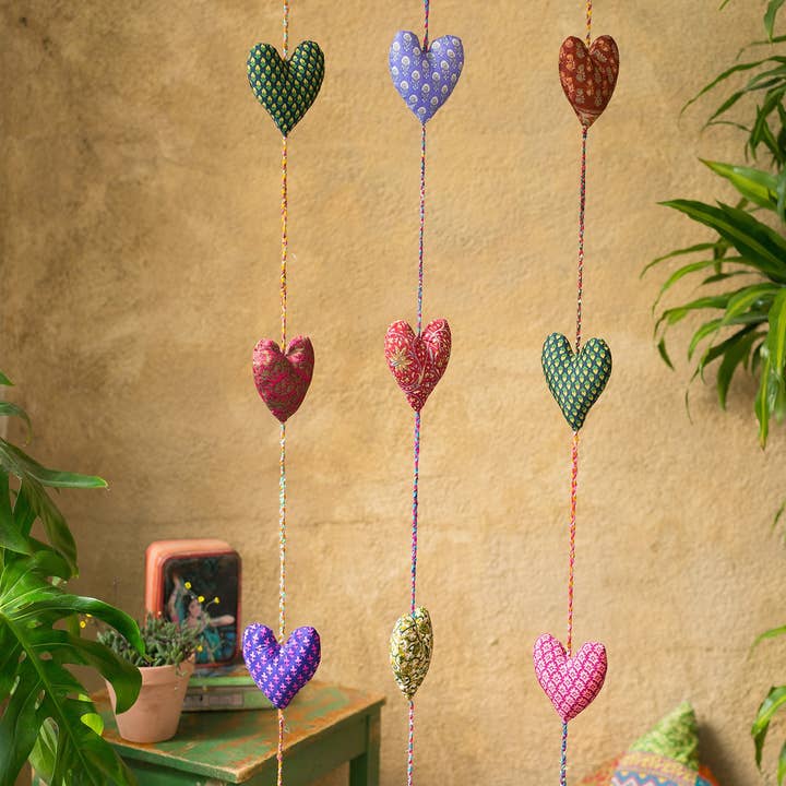 Namaste - Wholesale Bunting/Garland - Hanging Recycled Sari String 3 Hearts