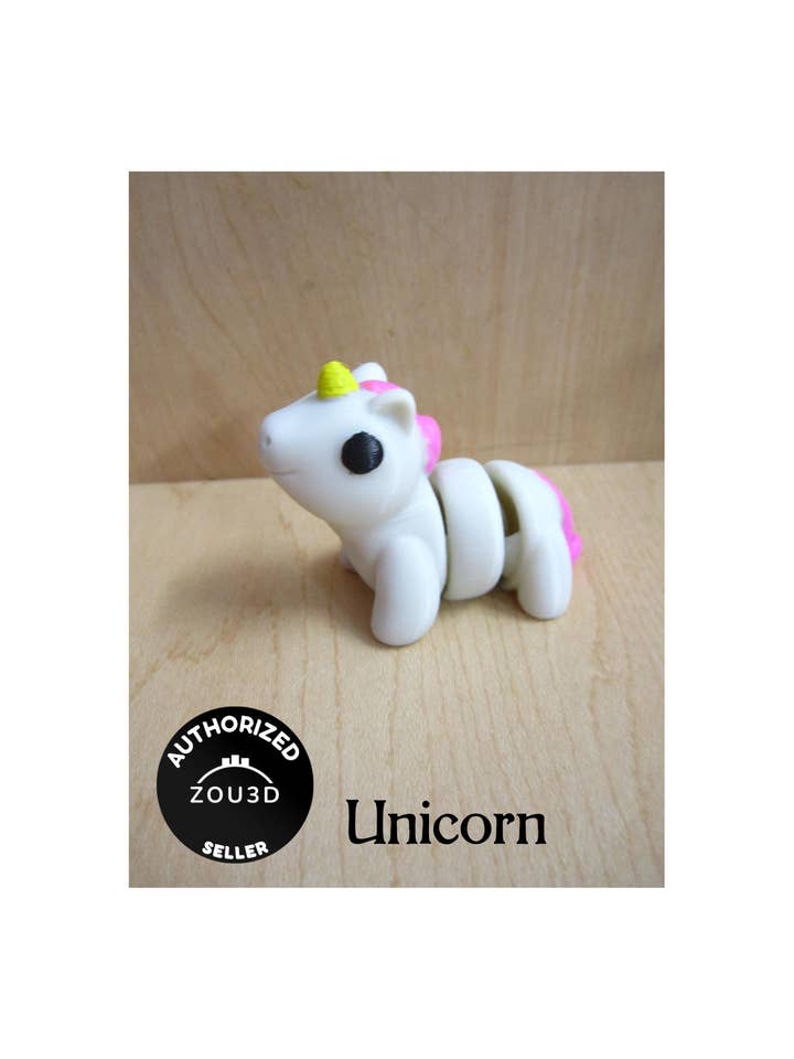 3D-Druck weißes Einhorn mit rosafarbenem Haar und gelbem Horn für den Großhandel von Dazzling4ucreations