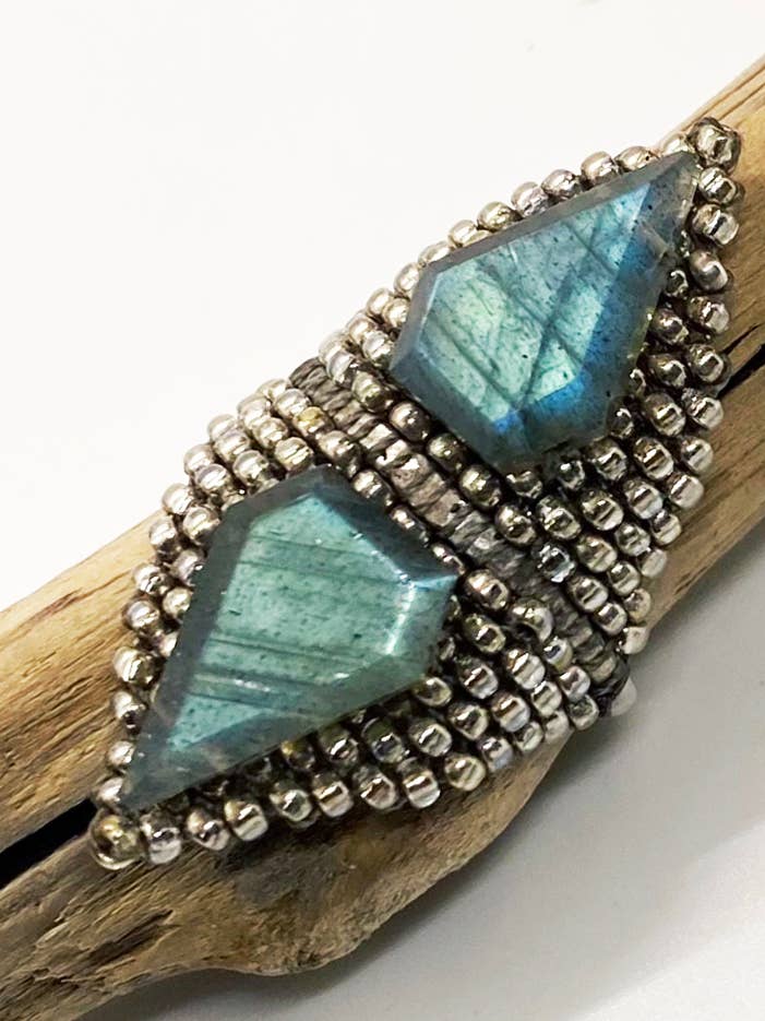 Labradorit Aura Ring för wholesale av Naomi Star Designs