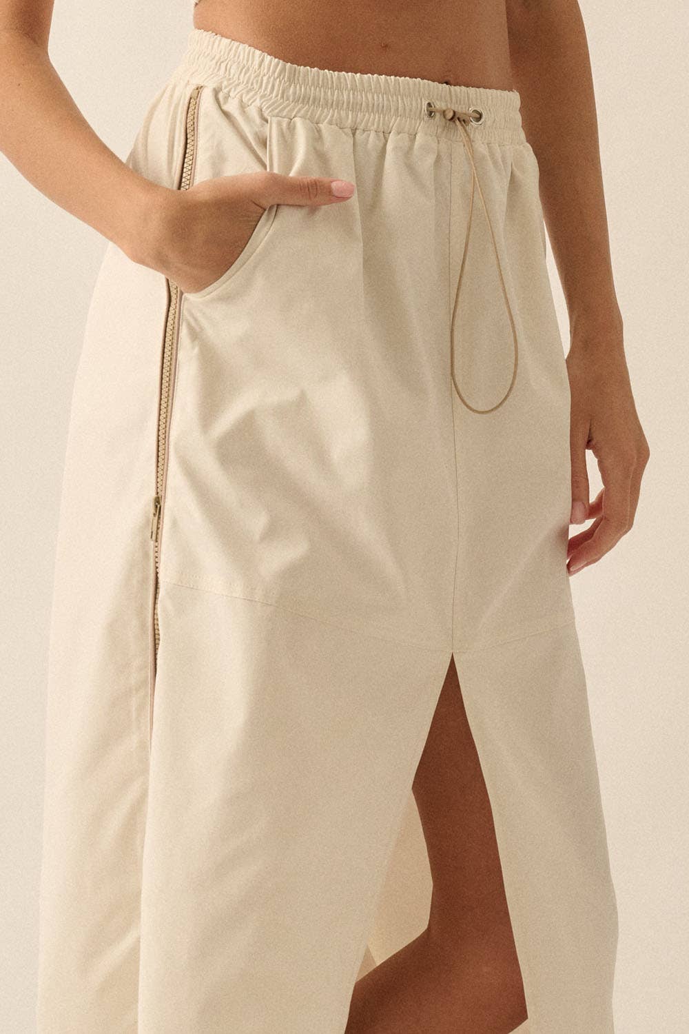 Cream Side-Zip Piping-Trimmed Drawstring Midi Skirt for wholesale on Faire1
